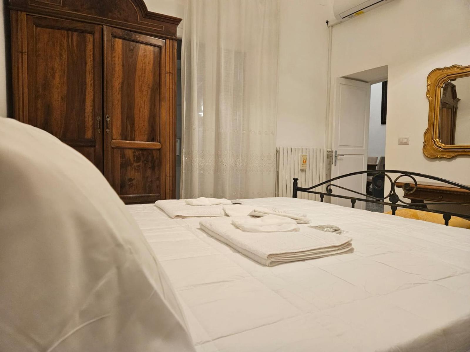 Mayu'S House , Dimora Nel Centro Storico Di Lecce Dış mekan fotoğraf